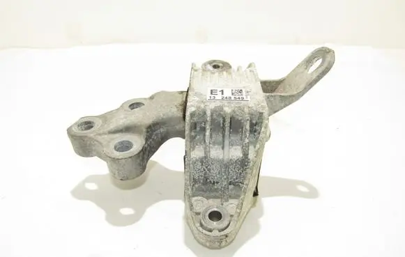 Opel Zafira C Engine mount bracket 13248549