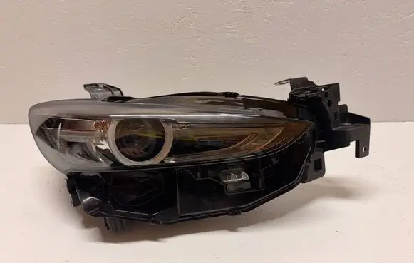 Mazda 6 Headlight/headlamp GRF551030