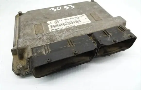 Volkswagen Golf IV Engine control unit/module 06A906033AS 5WP40151