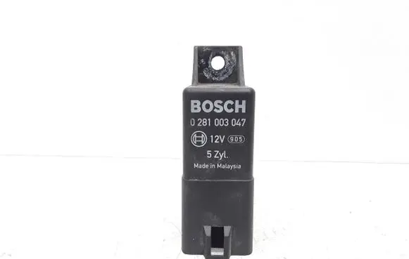 Volvo V60 Glow plug pre-heat relay 30785663 0281003047
