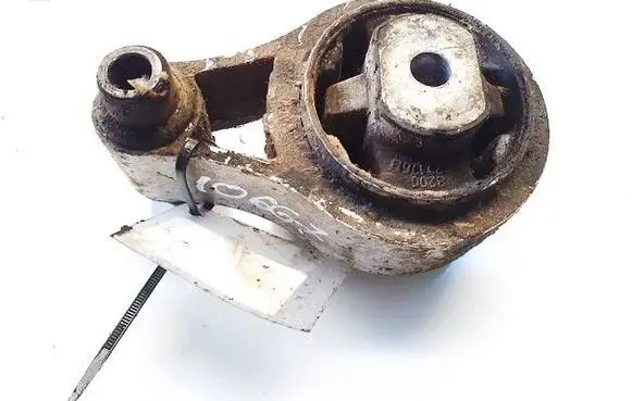 Engine mount bracket