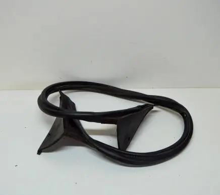 BMW 5 GT F07 Trunk rubber seal (body) 