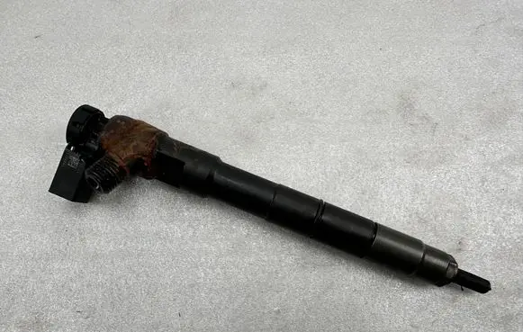 Audi A3 S3 8V Fuel injector 28577054 0545822918A