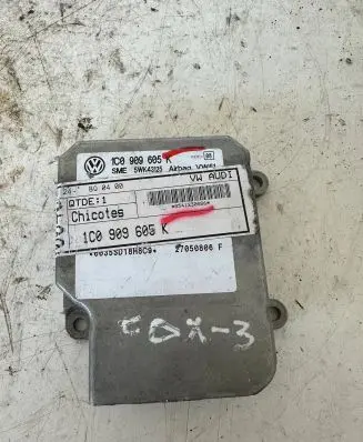 Volkswagen Polo Engine control unit/module 1c0909605k
