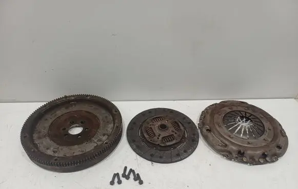 Volkswagen Golf VI Clutch set kit 038d03l 03l141032a