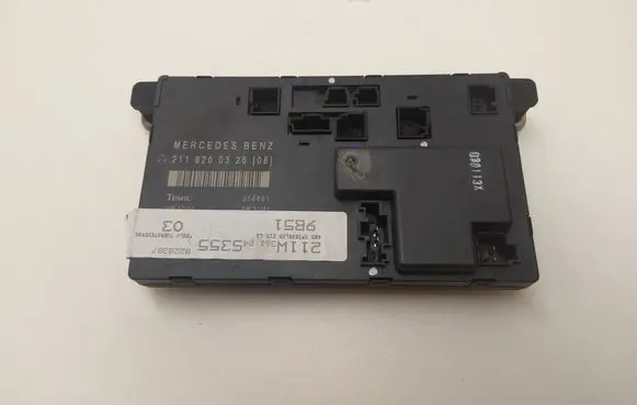 Mercedes-Benz E W211 Door control unit/module 2118200326