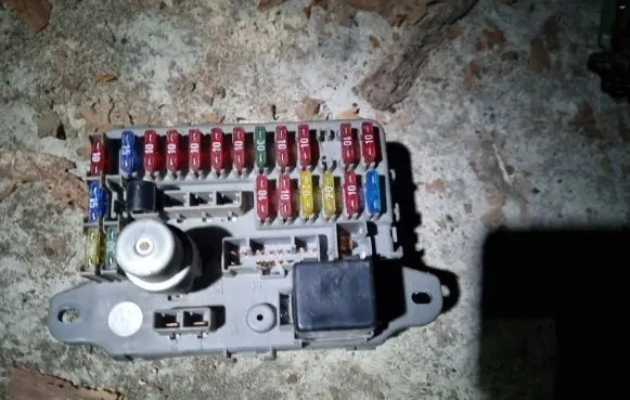 Honda Concerto Fuse module 86000KK31100M1 53988080B