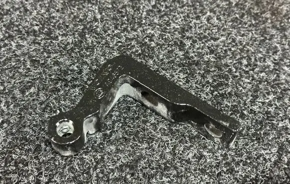 Volvo XC90 Front door lower hinge 31424607