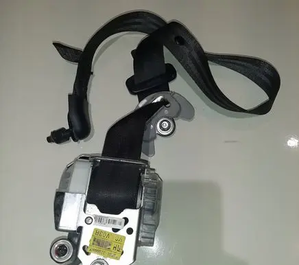 Hyundai i40 Front seatbelt 888203Z000RY
