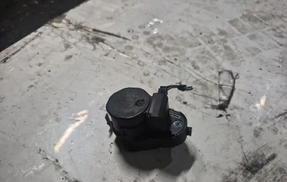 Land Rover Range Rover L322 Air flap motor/actuator 076501961205