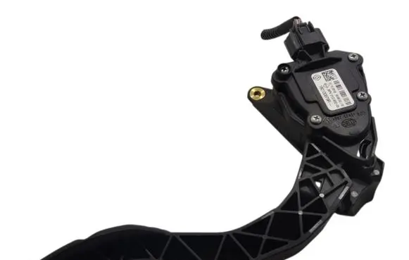 Renault Captur II Accelerator throttle pedal 180100879R