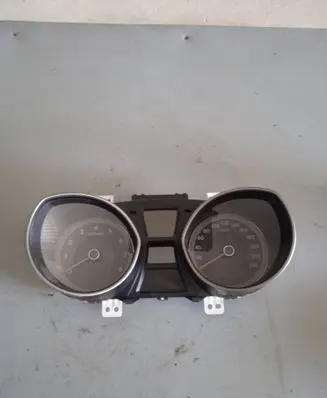 Speedometer (instrument cluster)