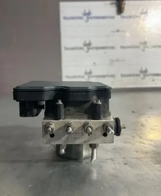 Renault Captur ABS Pump 476601842R 190621420365