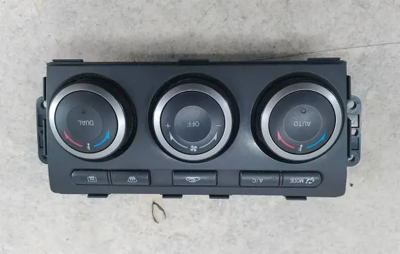 Mazda 6 Climate control/heater control trim GAM761190B