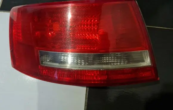 Audi A6 S6 C6 4F Rear/tail lights 4F5945095L 738011
