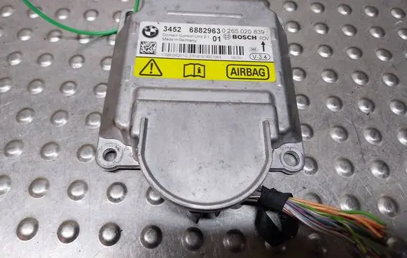 BMW 5 F10 F11 Airbag control unit/module 6882963 S26380768
