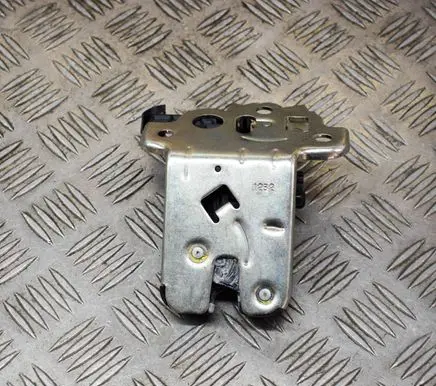 Audi A5 Sportback 8TA Tailgate/trunk/boot lock/catch/latch 8K9827505A