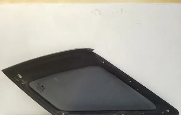 KIA Sorento Rear side window 43R000070 E000472