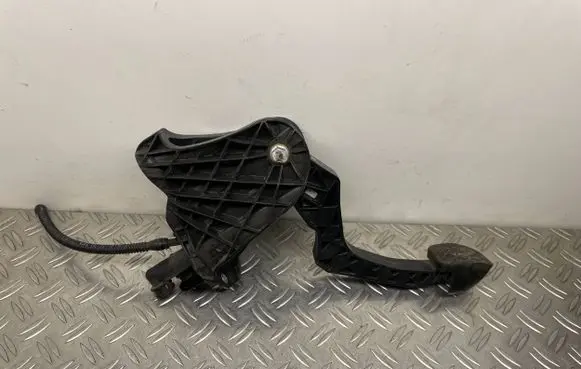 Volkswagen Beetle A5 Clutch pedal 1K1721059