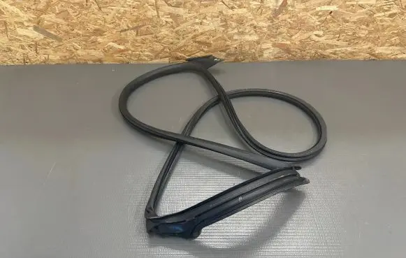 Volkswagen Arteon Shooting Brake Front door rubber seal 3G8867338 S574041