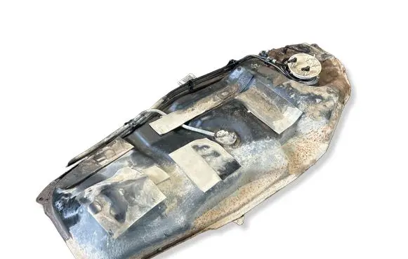 Toyota RAV 4 (XA30) Fuel tank 