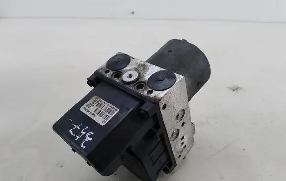 Toyota Avensis T250 ABS Pump