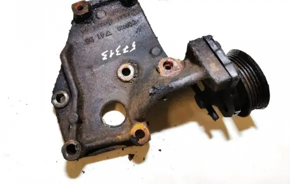 Ford Mondeo MK II Engine mounting bracket 95bb19d624aa