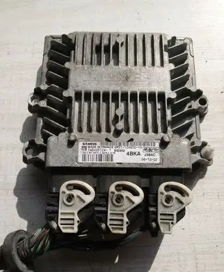 Ford Focus Engine control unit/module 6M5112A650YA