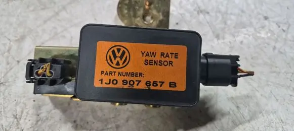 Volkswagen Golf IV ESP acceleration yaw rate sensor 1J0907657B 1J0907651A