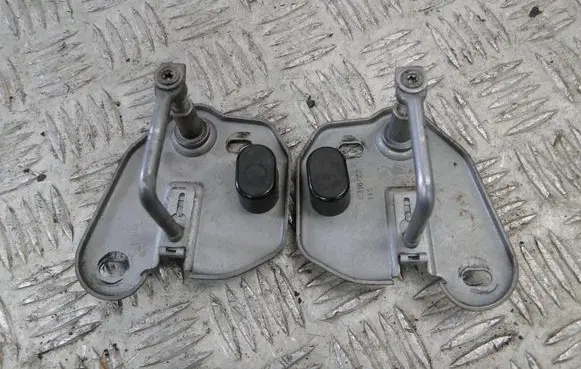 Seat Arona Engine bonnet/hood lock/catch 