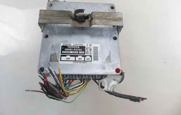 Toyota RAV 4 (XA10) Engine control unit/module 2110004920 8966142190