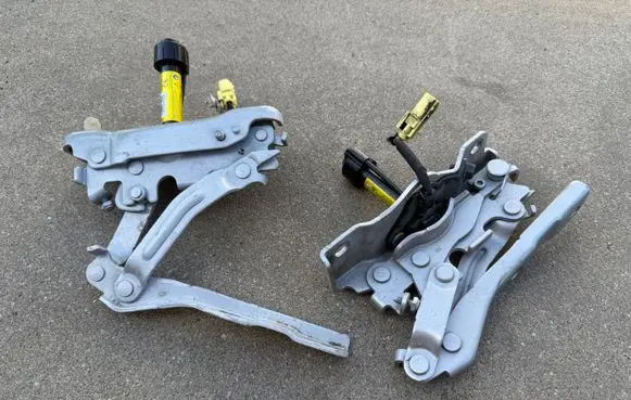 Hyundai Tucson TL Engine bonnet/hood hinges ZAWIASYTUCSON3