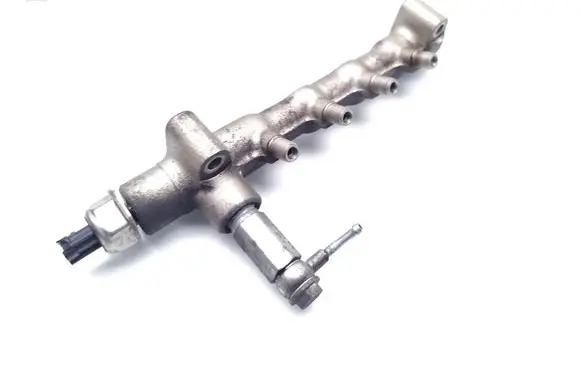 Opel Astra H Fuel main line pipe 55PP05-01