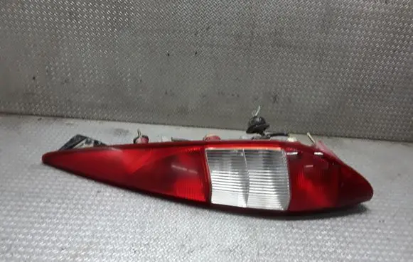 Ford Mondeo Mk III Rear/tail lights 1S7113404C