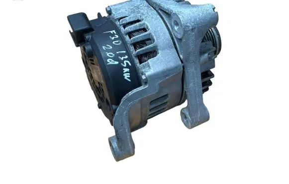 BMW 3 F30 F35 F31 Generator/alternator 7823343 2607244D