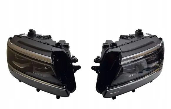 Volkswagen Tiguan Headlights/headlamps set 5NN941082C