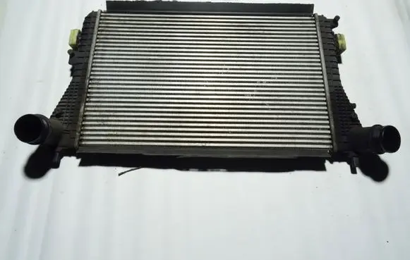 Volkswagen PASSAT B7 Intercooler radiator 3C0145805AN