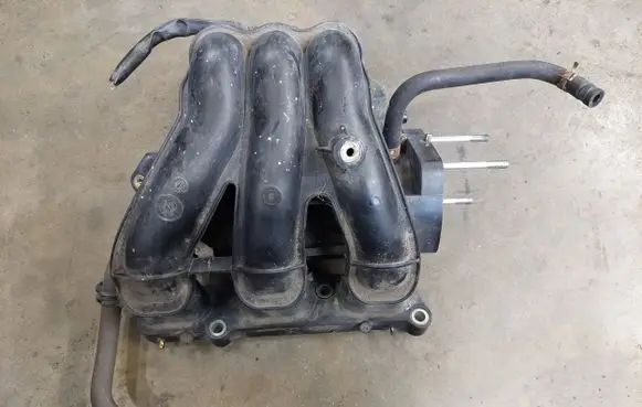 Nissan Pixo Intake manifold 1027229s01