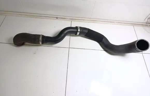 Land Rover Range Rover Sport L494 Intercooler hose/pipe FPLA6K770CC V1B6B