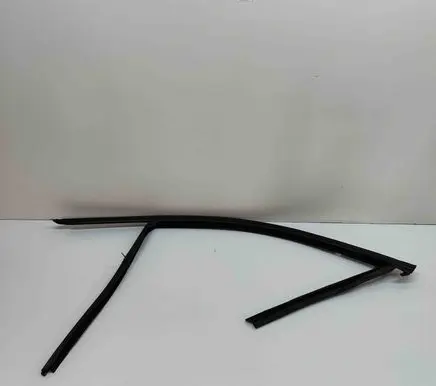 BMW X2 U10 Front door glass trim molding 5A2FC65 5A2FC57