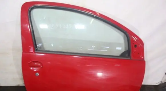 Toyota Aygo AB10 Front door