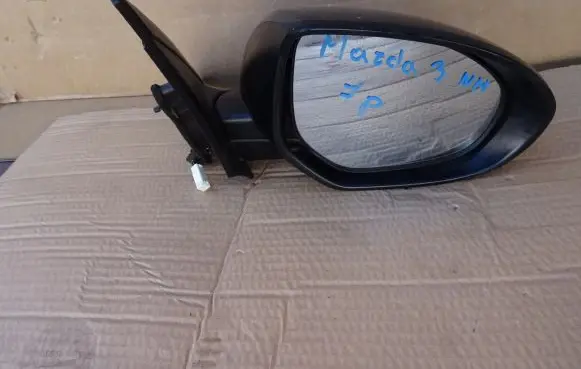 Mazda 3 II Front door electric wing mirror PL373937