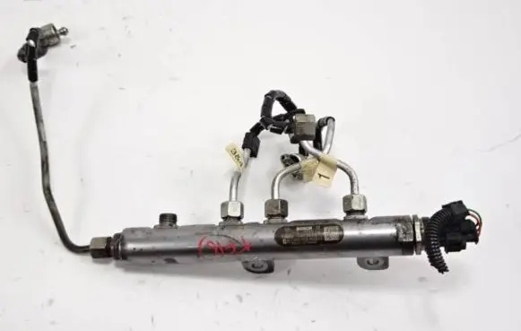 Fuel main line pipe