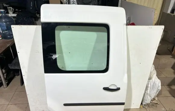 Volkswagen Caddy Side sliding door 