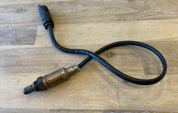 BMW 5 E39 Lambda probe sensor 11781742051