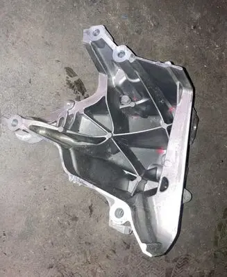 Seat Arona Engine mounting bracket 04C199207BH