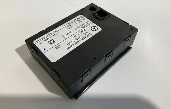 Mercedes-Benz E W211 Gateway control module A2115403545 A2114452500 410213008017