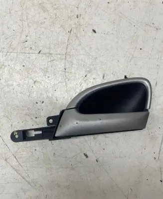 Porsche Cayenne (9PA) Rear door interior handle trim 7L5837113A