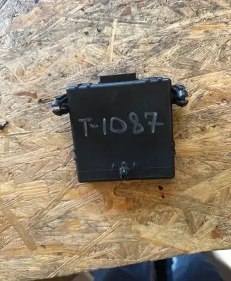Volkswagen Golf Plus Gateway control module 1K0907530AA