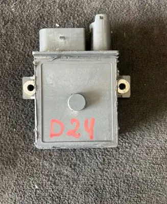 BMW 5 E60 E61 Glow plug pre-heat relay 7801201